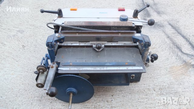 Продавам термоматична свързваща машина 