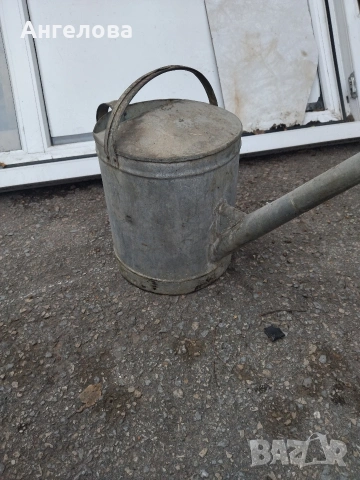 Метална лейка