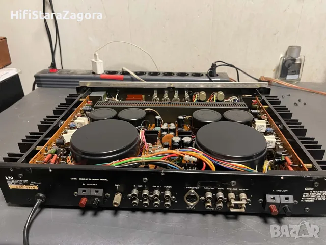 luxman L10 топ състояние , снимка 2 - Ресийвъри, усилватели, смесителни пултове - 55934328