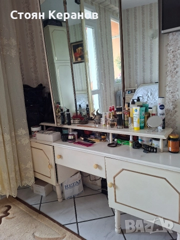 тоалетка и нощтно шкафче, снимка 2 - Тоалетки - 52918619