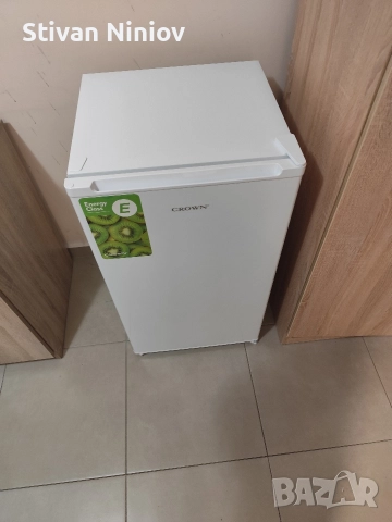 Хладилник Crown energy class E, снимка 3 - Хладилници - 52556718