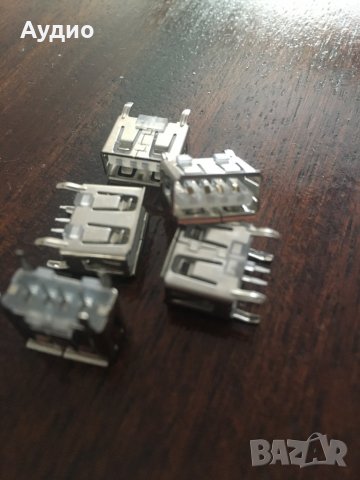 ОРИГИНАЛНИ USB букси за панели на CD-та PIONEER също така и в черно, снимка 10 - Аксесоари и консумативи - 27230976