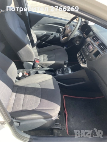 Kia Rio 2013 година, снимка 6 - Автомобили и джипове - 56416147