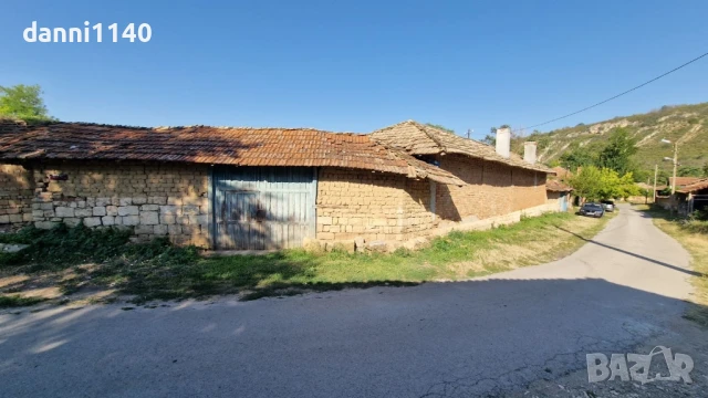 Къща в село Костанденец , снимка 1