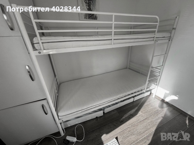 Двуетажно легло с матраци, снимка 1 - Спални и легла - 44737230