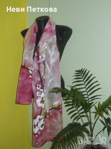 Ръчно рисуван копринен шал ОРХИДЕИ С КАПКИ ДЪЖД, снимка 2 - Шалове - 26270099