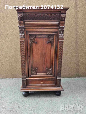 Уникален шкаф с дърворезба