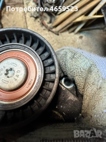 Оригинален обтегач и ролка на паразитният ремък двигател Mercedes 2.2cdi само за 50лв. 6512001370, снимка 9 - Части - 52544142