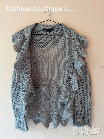 Плетена жилетка с къдрички L размер на марката KappAhl 