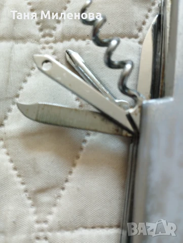 Колекционерско джобно ножче със много възможности ( ножичка, отварачка отверка и пр.), снимка 5 - Антикварни и старинни предмети - 51129642