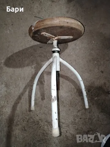 Стар медицински въртящ стол 2, снимка 2 - Други ценни предмети - 39279481