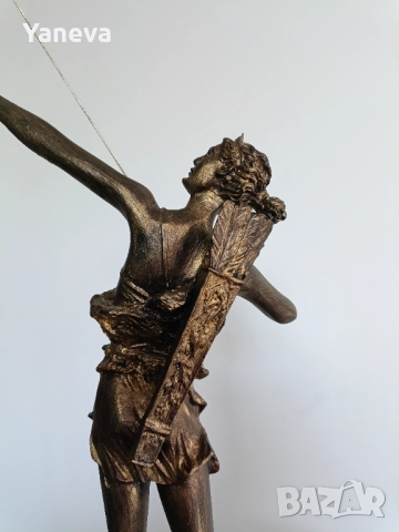 Диана , богиня на лова, природата и луната в  поза на ловджийка с лък и стрела. , снимка 10 - Статуетки - 52553361