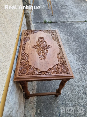 Страхотна антикварна френска масичка масив дърворезба, снимка 6 - Антикварни и старинни предмети - 51050996