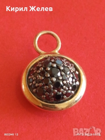 Сребърна висулка с инкрустирани кристали позлата стил и елегантност 26312