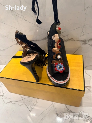 Кожени сандали Фенди, снимка 4 - Сандали - 54072302