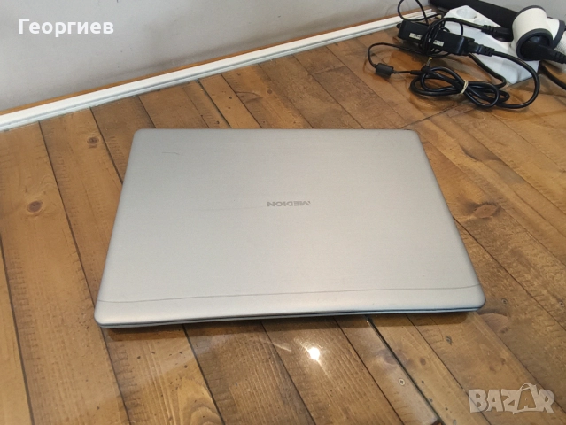 Лаптоп Medion Akoya E6422 - i3 6100U / 15,6", снимка 7 - Лаптопи за дома - 52138774
