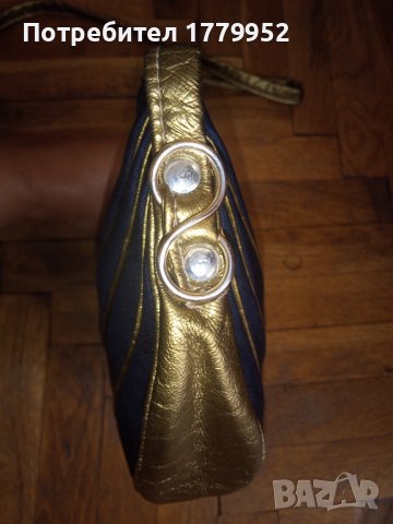 Малка дамска чанта , снимка 2 - Чанти - 37665659