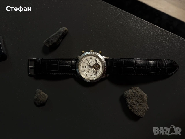 Часовник “Patek Philippe” 