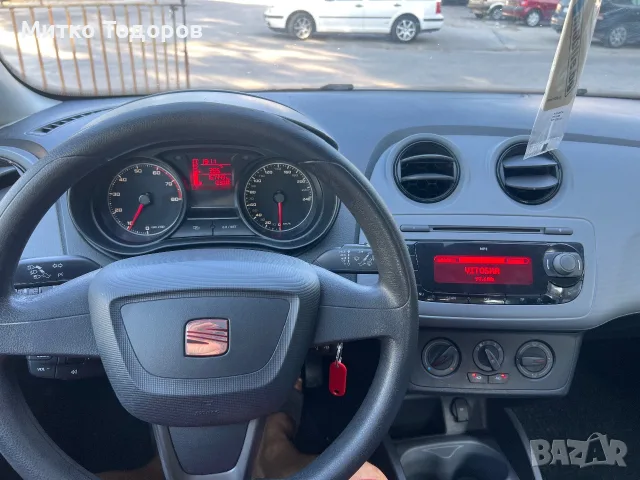 Сеат Ибиза1.2! 70кс.Клима, снимка 7 - Автомобили и джипове - 55890320