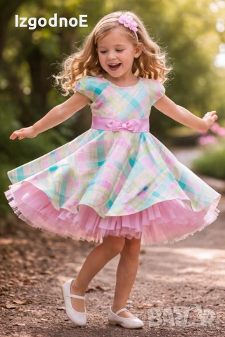 Страхотна супер бухнала рокля с туту отдолу