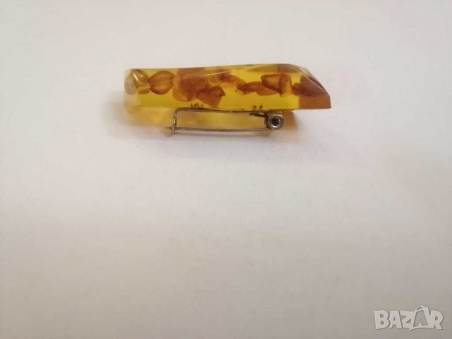 Стара брошка от кехлибар. , снимка 4 - Колиета, медальони, синджири - 29737628