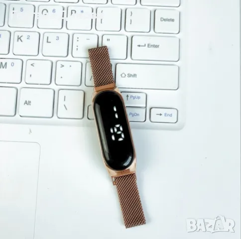 Модерен смарт часовник, Водоустойчив,Сензорен екран, Метална катарама - W WATCH29