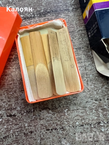 Традиционни Bb тръстики за кларинет Vandoren и други плюс части - лот, снимка 6 - Духови инструменти - 52207465