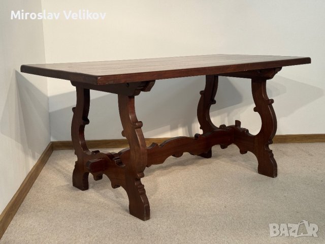 Масивна дървена маса с орнаменти, снимка 2 - Маси - 44246933