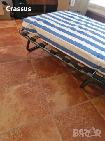 Продава се сгъваемо легло с матрак, снимка 5 - Спални и легла - 52673399