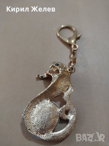 Марков ключодържател с кристали Сваровски много красив стилен  подходящ аксесоар за подарък - 15287 , снимка 5 - Други - 31241810