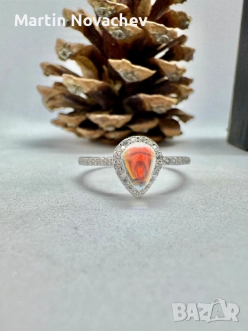 Сребърен пръстен с лунен камък 