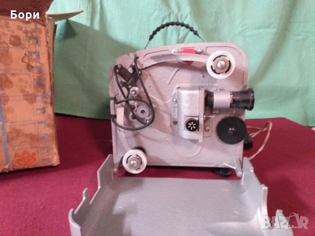 Прожекционен апарат за филми/лента 8мм  Луч 2, снимка 6 - Плейъри, домашно кино, прожектори - 34286352