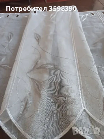 Перде с бродерия дължина 130 см.,височина 45 см., 5€