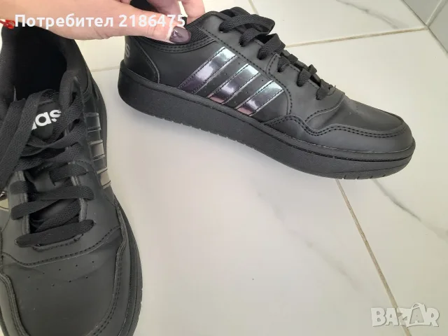 Дамски маратонки Adidas , снимка 3 - Маратонки - 56340873