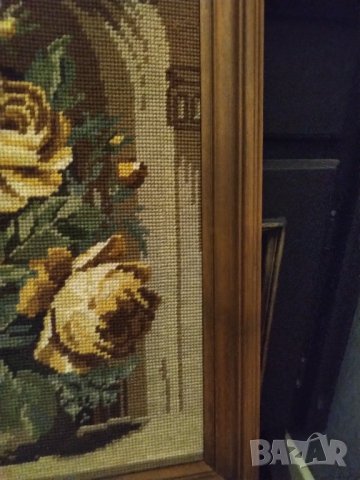 Страхотен гоблен рози масивна дървена рамка намален, снимка 5 - Гоблени - 42462639