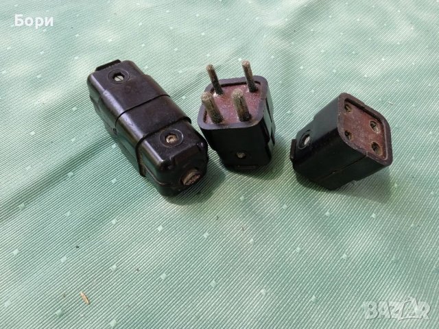 Стари бакелитови щепсели, снимка 5 - Други ценни предмети - 37412863