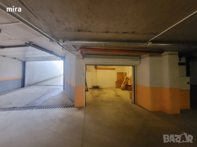 Гараж + Склад в Дървеница до бул. Андрей Липчев , снимка 2 - Гаражи и паркоместа - 53285644