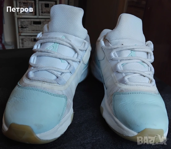 Дамски Nike Air Jordan 11 CMFT Low, цвят „Glacier Blue“- 36,5