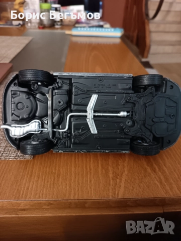 Количка Ауди/Audi Revell 1:18, снимка 8 - Колекции - 52564220