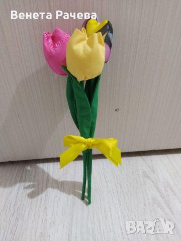 Цветя от плат, снимка 2 - Изкуствени цветя - 35246752