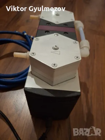 Вакум помпа KNF , снимка 4 - Други машини и части - 50351310