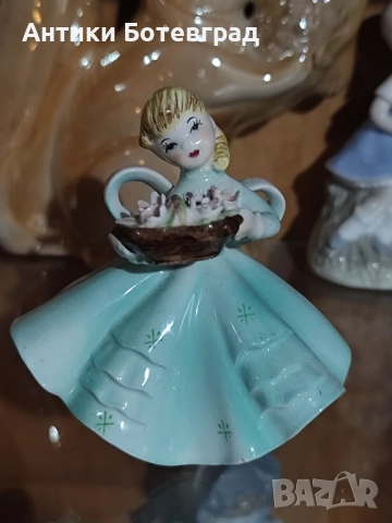 малка японска порцеланова фигура 