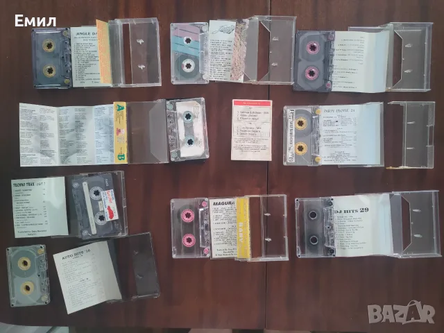 Продавам видеорекордер Sony, видео- и аудиокасети, CD, снимка 12 - Плейъри, домашно кино, прожектори - 22968316