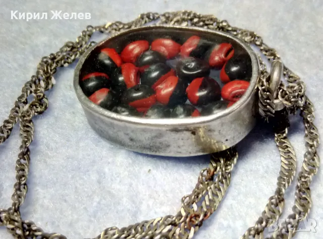 СТАР СРЕБЪРЕН МЕДАЛЬОН Със ЗЪРНА на Ormosia coccinea / wayruru За КЪСМЕТ с ВЕРИЖКА СРЕБРО 925 29143, снимка 3 - Антикварни и старинни предмети - 49866130