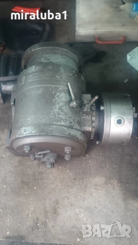 Делителен апарат за фреза Ло, снимка 2 - Стругове - 53917851