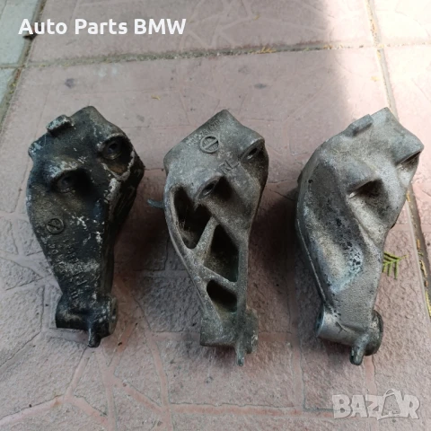 Лапи двигател М119 Мерцедес Mercedes V8 S350 S420 S500 V8 Лапа двигател, снимка 4 - Части - 51291960