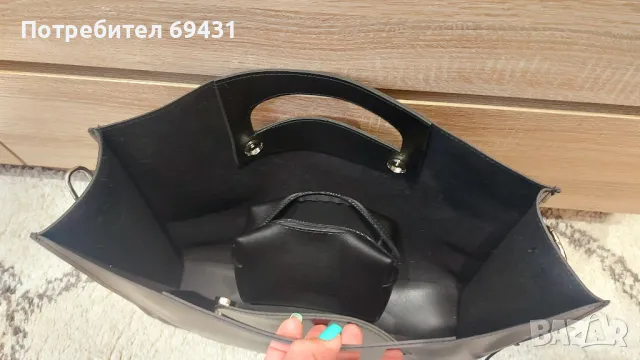 Дамска черна чанта с несесер, снимка 3 - Чанти - 50384719