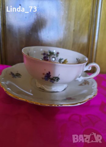 Двоен сет от немски костен порцелан с много красива шарка и бароков релеф. Вмест.-200мл. Маркирани., снимка 1