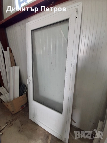 Алуминиева врата