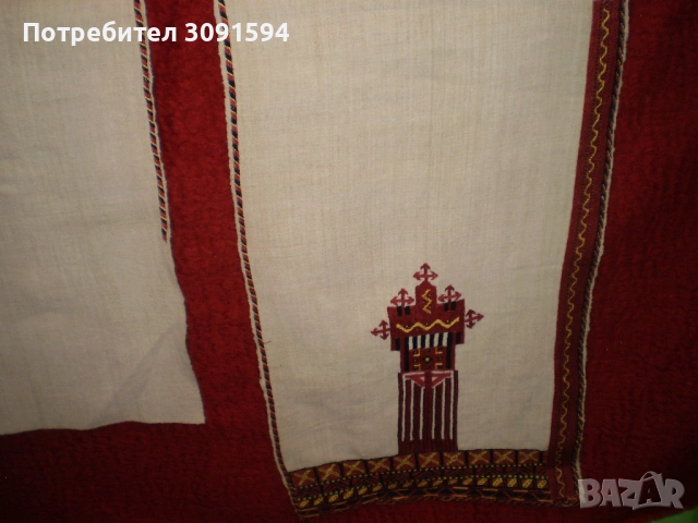 Старо ръчно бродирано перде червена бродерия , снимка 5 - Антикварни и старинни предмети - 53177405